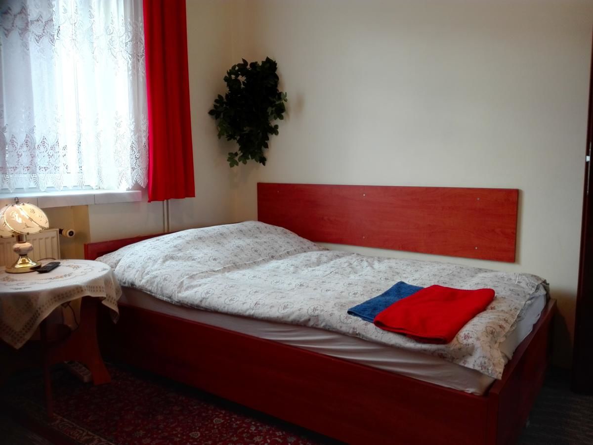 Отели типа «постель и завтрак» Noclegi16 Болеславец-30
