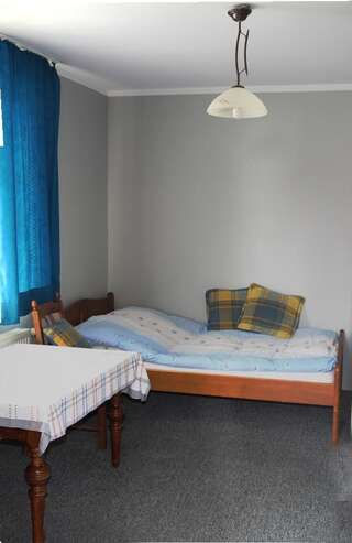 Отели типа «постель и завтрак» Noclegi16 Болеславец Стандартный двухместный номер с 1 кроватью или 2 отдельными кроватями и балконом-5