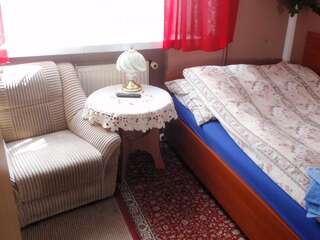 Отели типа «постель и завтрак» Noclegi16 Болеславец Двухместный номер с 1 кроватью и собственной ванной комнатой-7